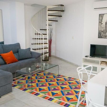 Rentalsevilla Espacioso Duplex En La Puerta Real Kültér fotó