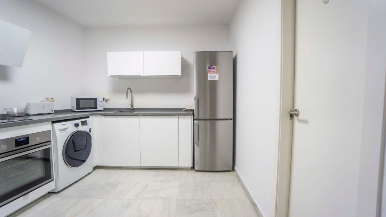 Rentalsevilla Espacioso Duplex En La Puerta Real Kültér fotó