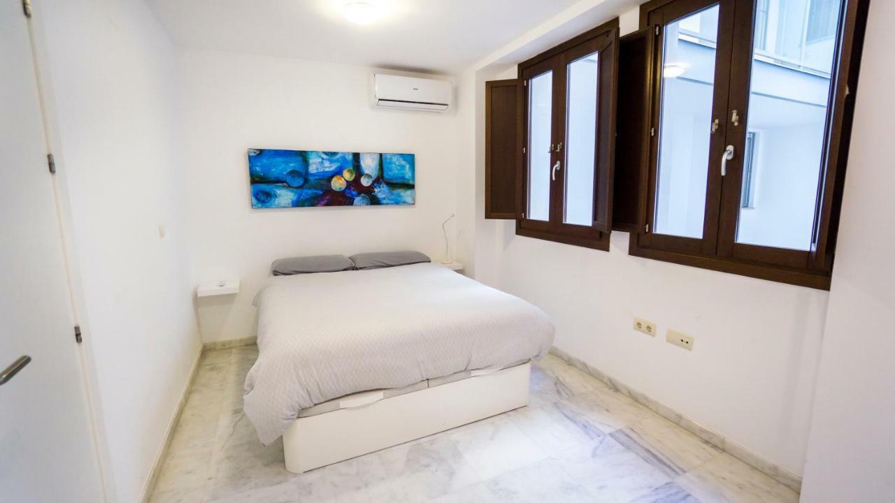 Rentalsevilla Espacioso Duplex En La Puerta Real Kültér fotó