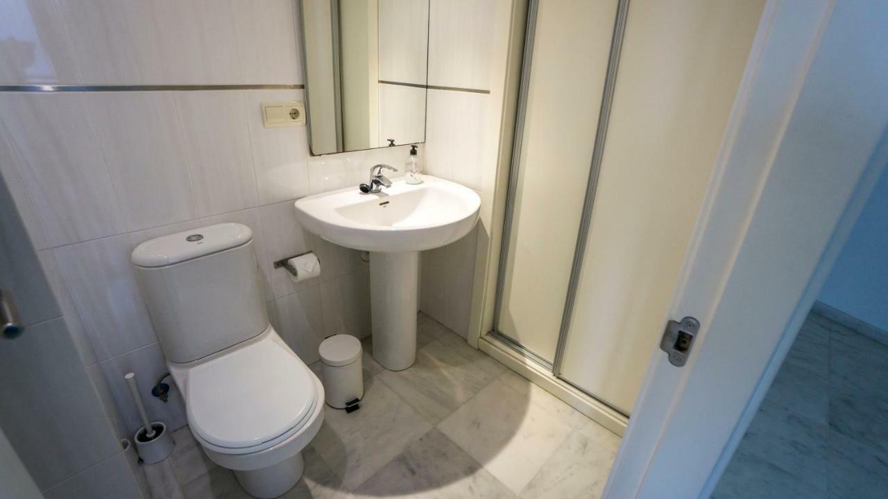 Rentalsevilla Espacioso Duplex En La Puerta Real Kültér fotó