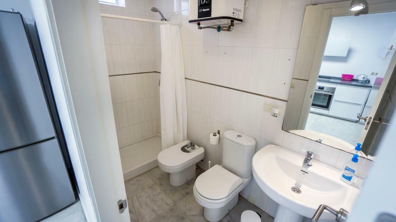 Rentalsevilla Espacioso Duplex En La Puerta Real Kültér fotó